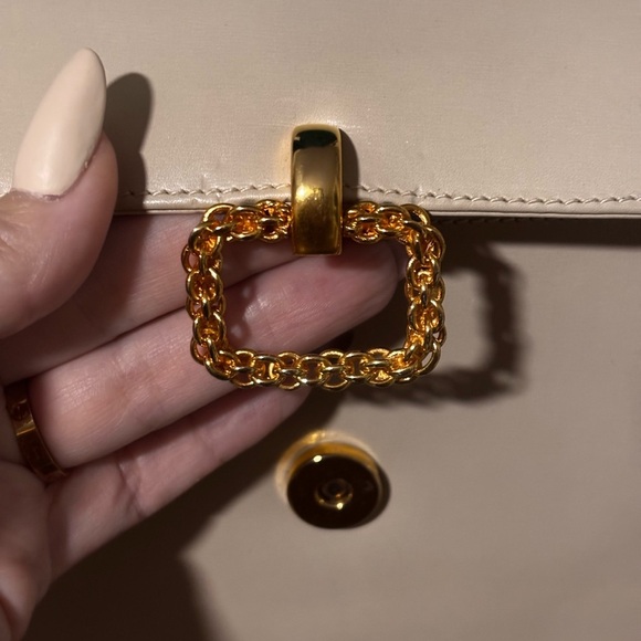 Paloma Picasso vintage Dead stock gold plated cream leathered shoulder bag - Picture 16 of 16